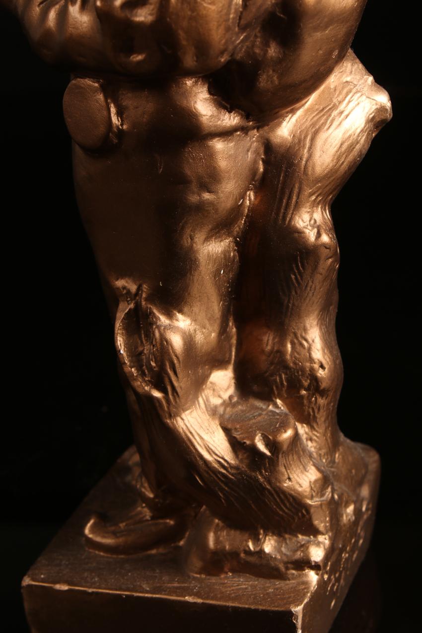 Rajamies kipsipatsas Alpo ja Nina Sailo / Border guard Plaster Statue - Image 8