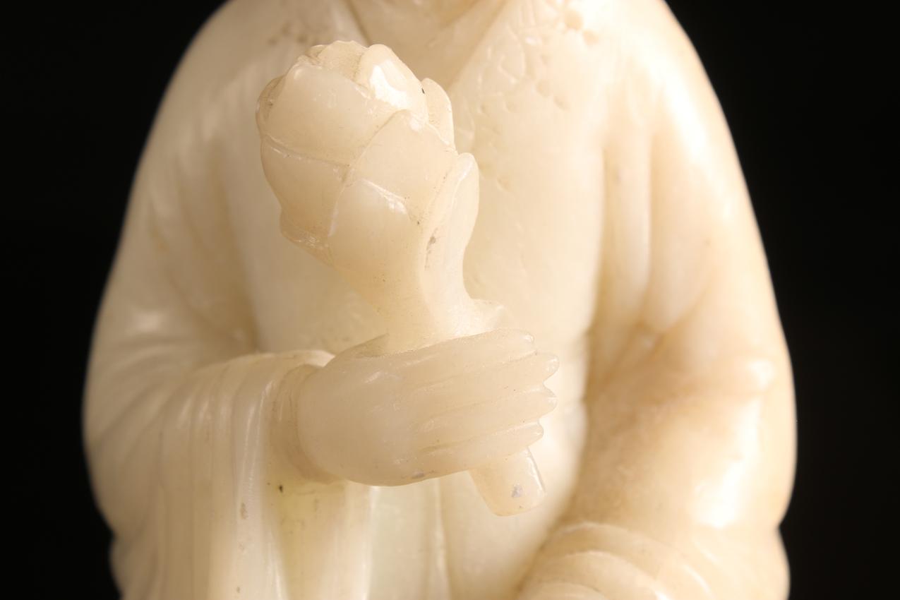 Kiinalainen saippuakivi figuuri / Chinese carved soapstone figure of woman - Image 8