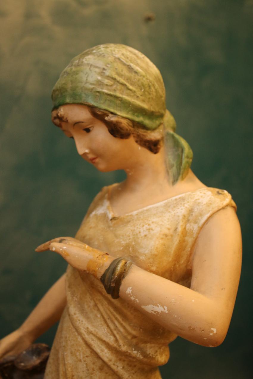 Rebekka kaivolla -kipsipatsas / Rebecca at the well -plaster statue - Image 6