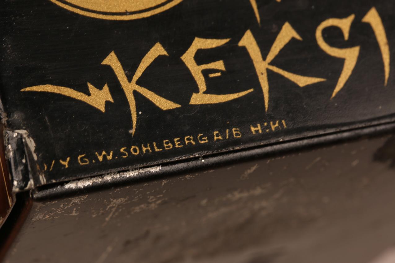 Vanha Hangon Keksin Mikado-peltirasia - Image 5
