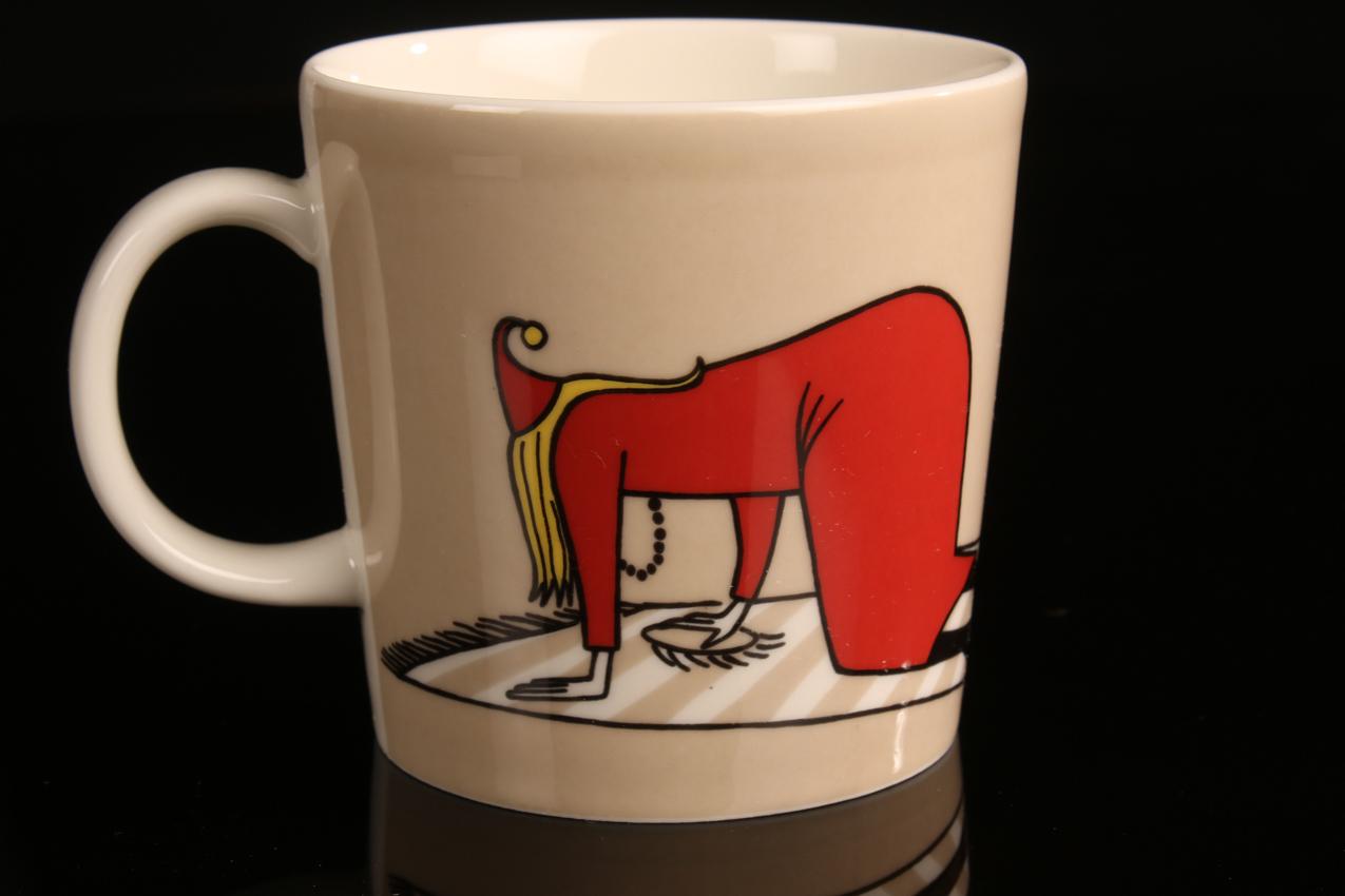Arabia Muumimuki Vilijonkka / Moomin Mug Fillyjonk - Image 3