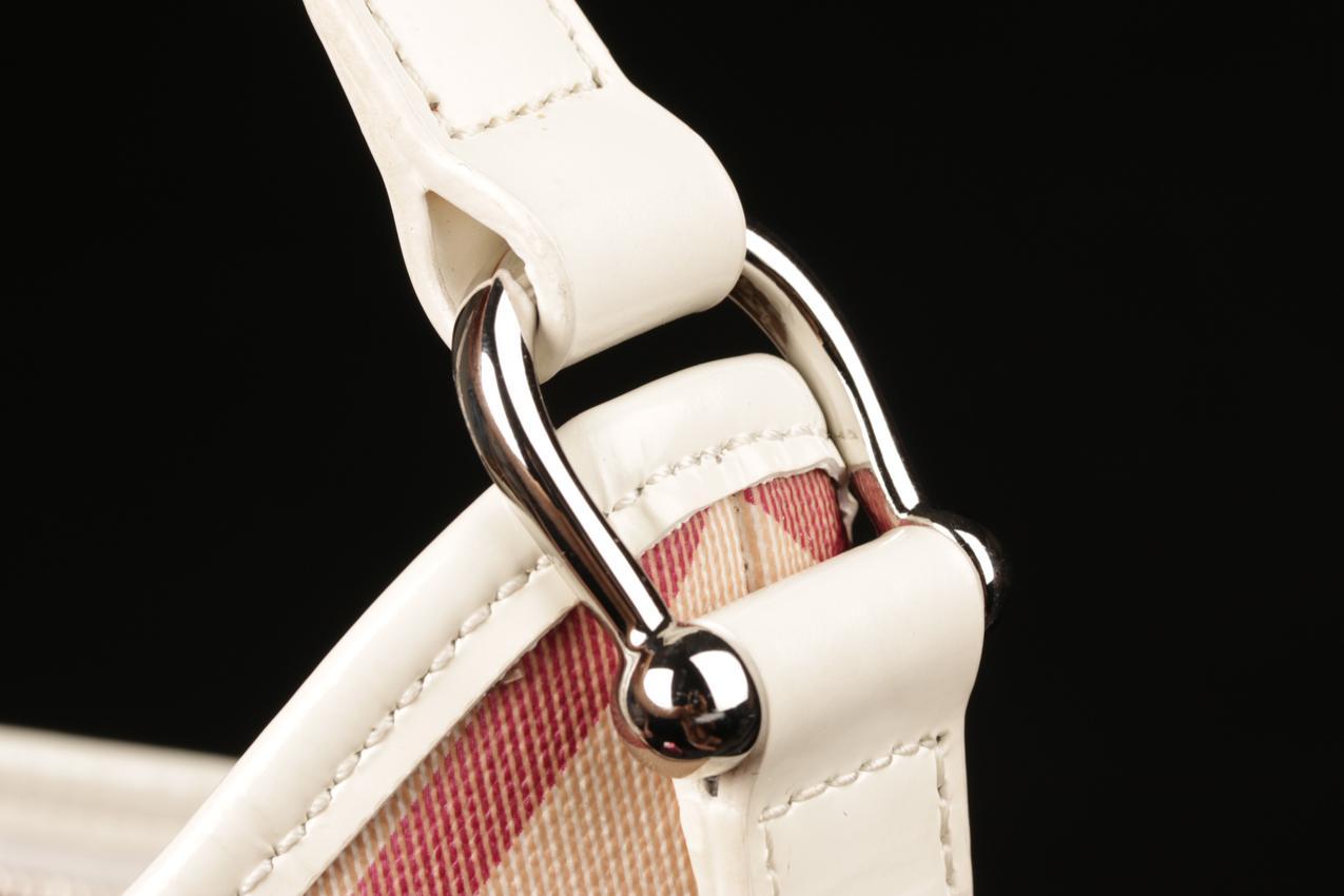 Burberry Nova Check laukku - Image 10