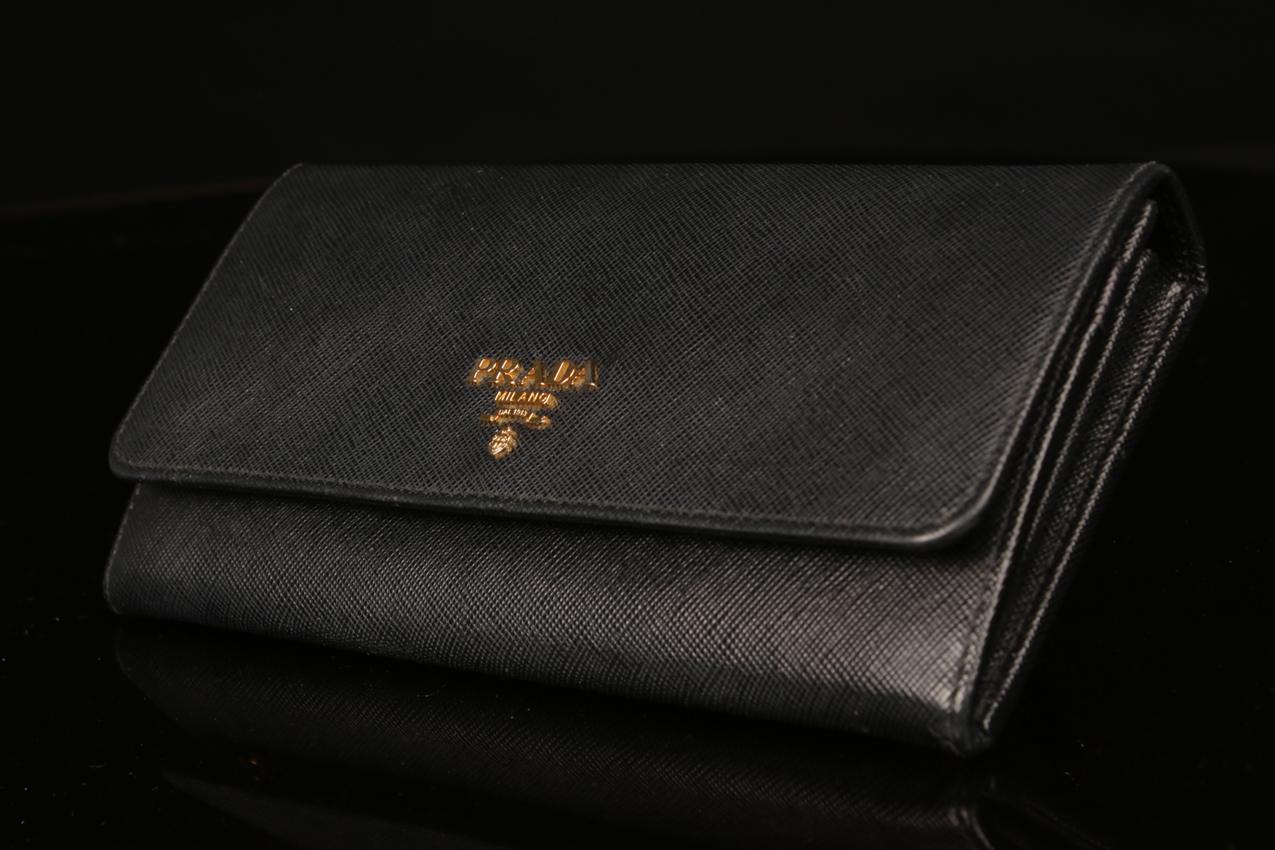 Prada Saffiano nahkainen lompakko - Image 4