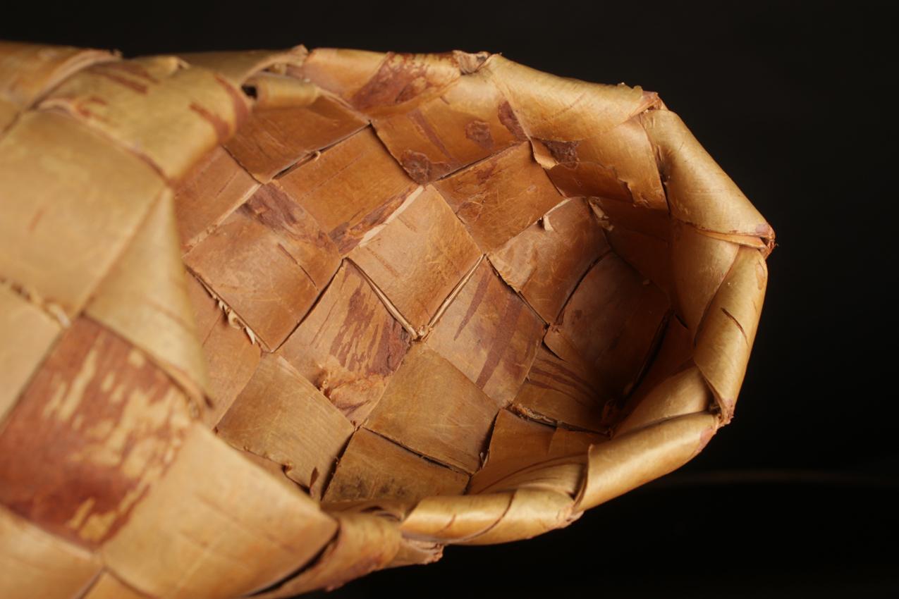 Vanhat tuohivirsut / Vintage handwoven birch bark shoes - Image 3