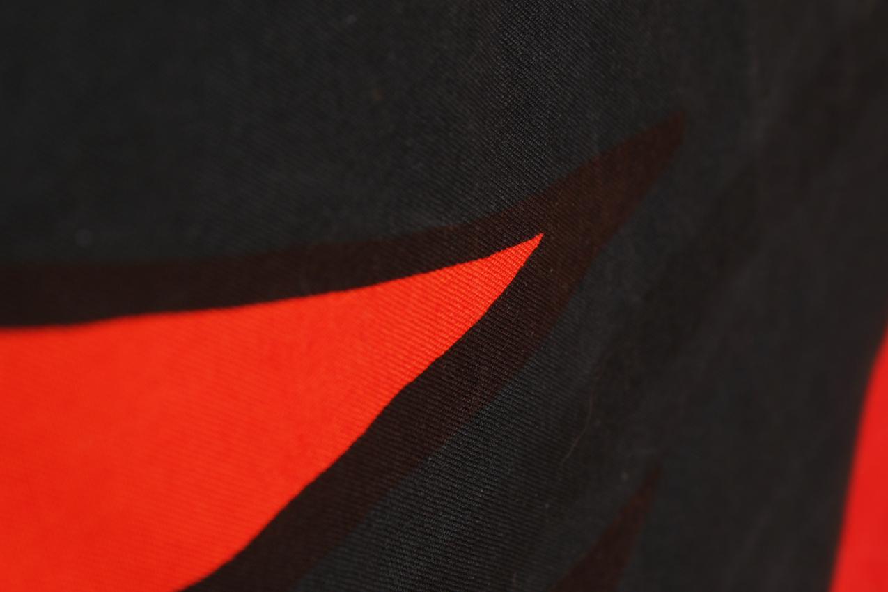 Vintage Marimekko punainen kangas “Kaivo” - Image 4