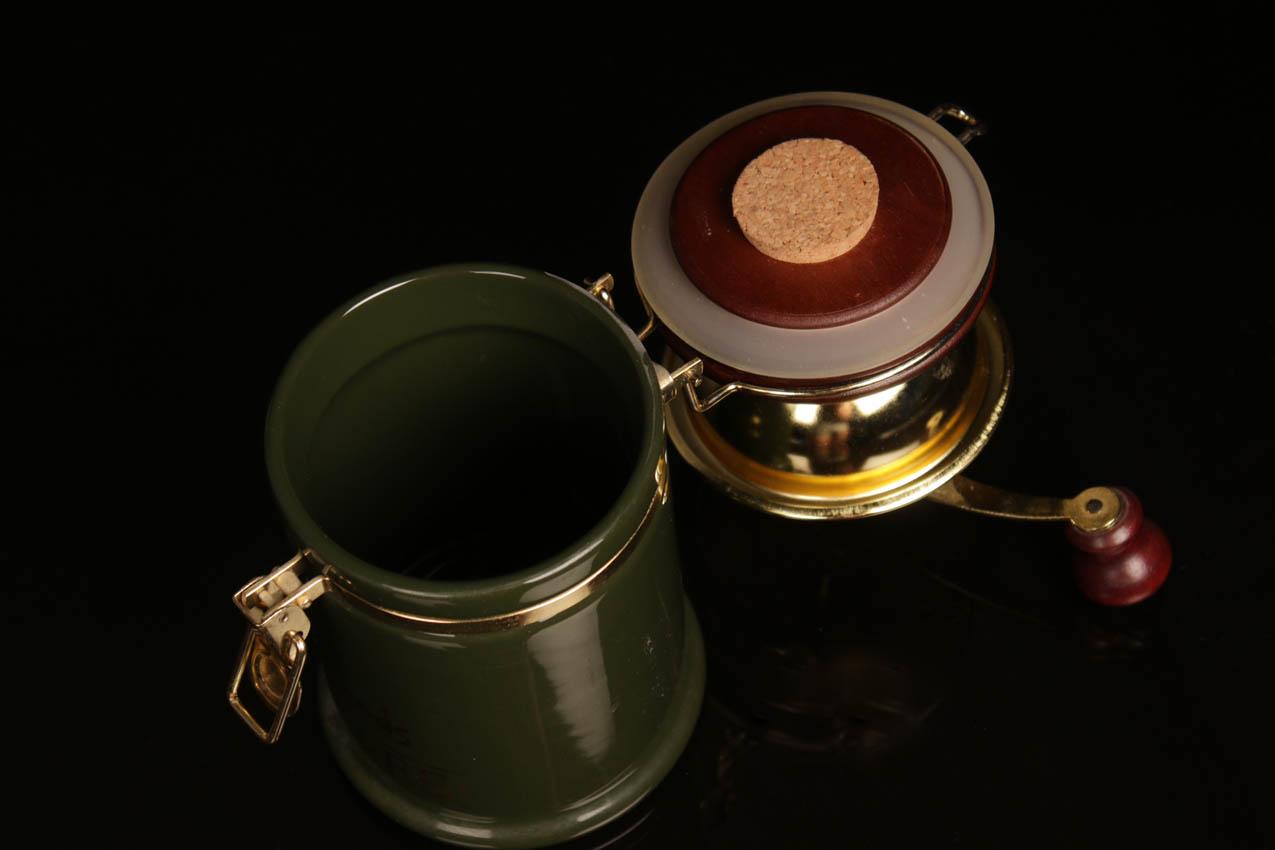 Vintage Harrods kahvimylly / Vintage Harrods coffee grinder - Image 7