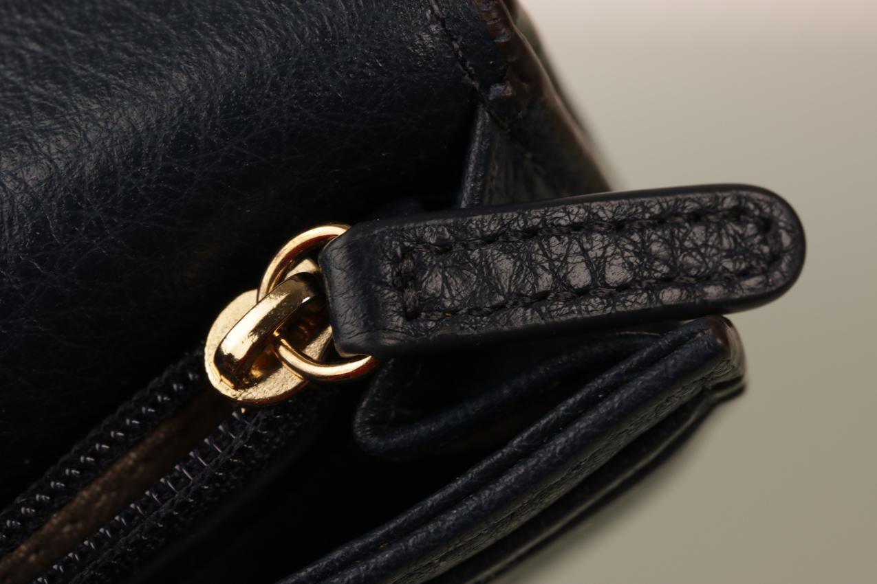 Michael Kors navy blue leather wallet - Image 10