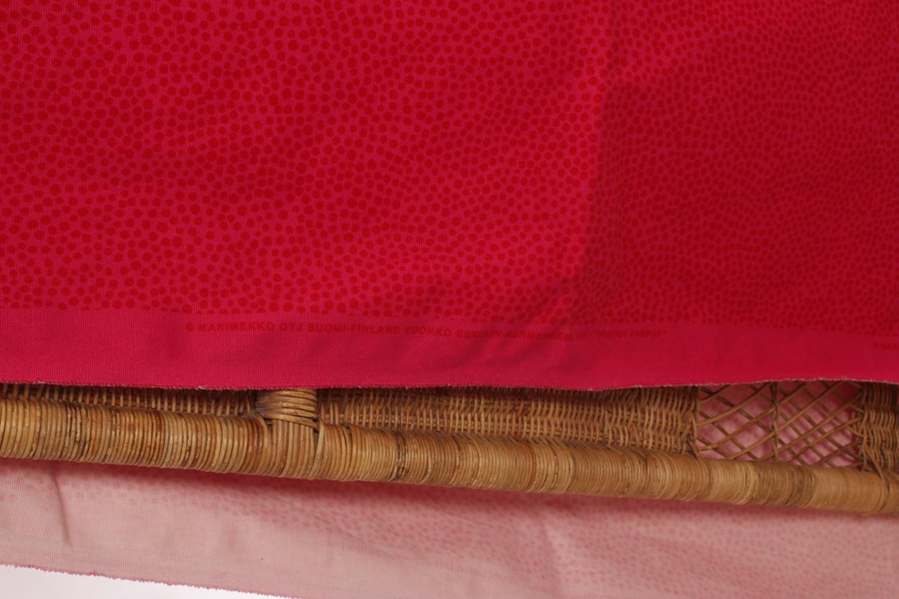 Marimekko Vuokko Eskolin-Nurmesniemi oilcloth tablecloth fabric pink “Pirput Parput” - Image 3