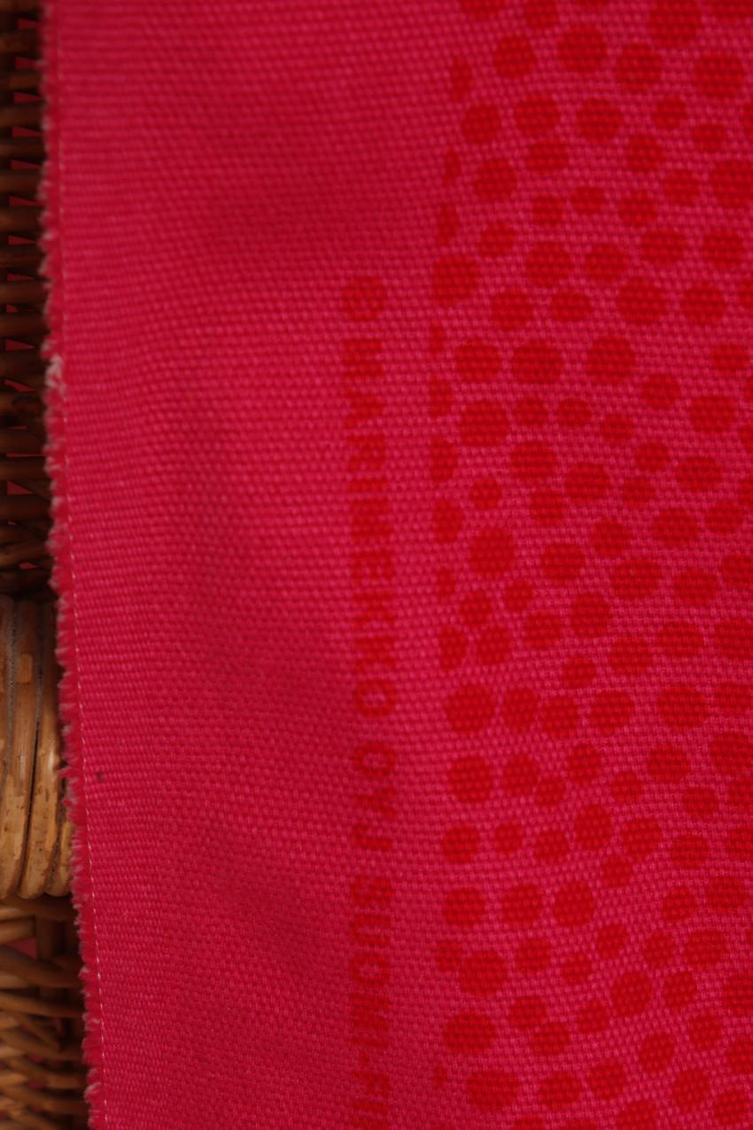 Marimekko Vuokko Eskolin-Nurmesniemi oilcloth tablecloth fabric pink “Pirput Parput” - Image 4