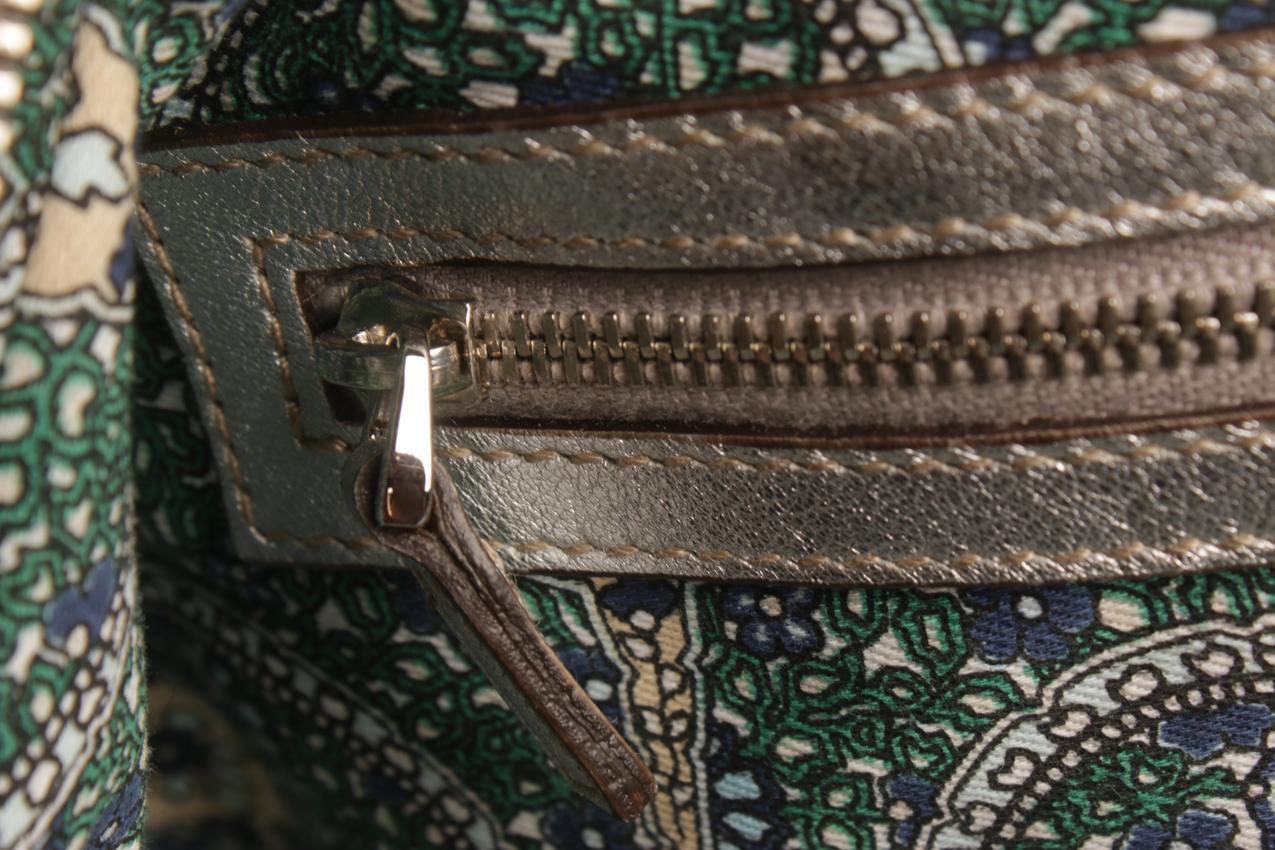 Harvinainen hopeanvärinen Gucci Romy Boston nahkalaukku - Image 15