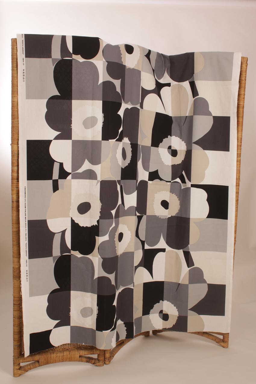 Marimekko harmaa Ruutu-Unikko kangas