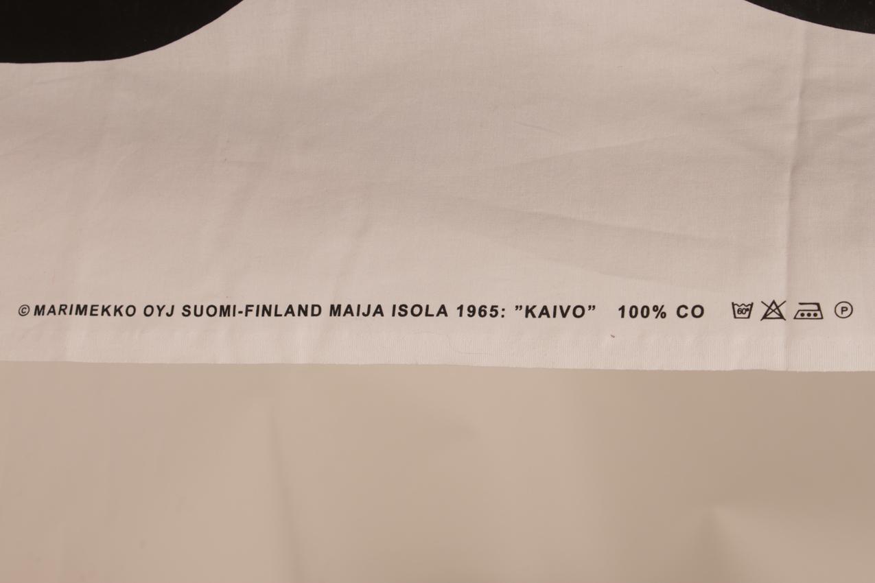Marimekko Maija Isola mustavalkoinen kangas “Kaivo” extra pitkä pöytäliina - Image 2