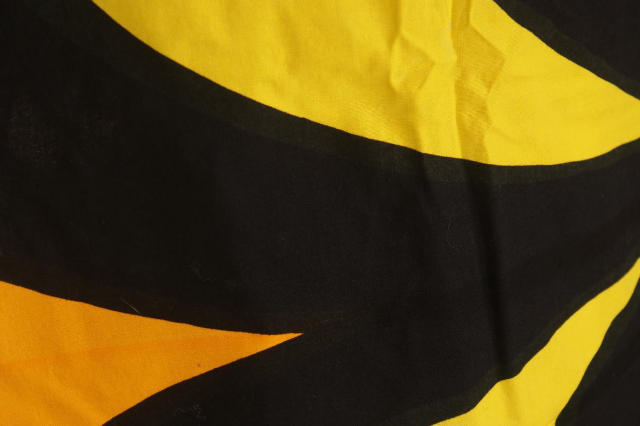 Vintage Marimekko keltainen“Kaivo” kangas - Image 3