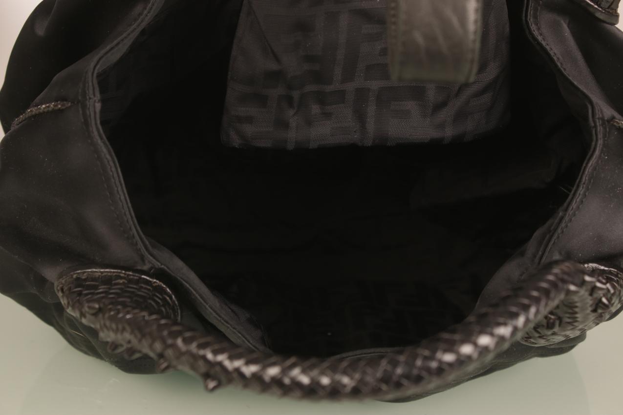 Fendi Spy musta satiini/nahka Hobo-laukku - Image 15