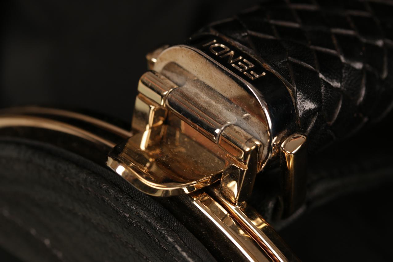 Fendi Spy musta satiini/nahka Hobo-laukku - Image 22