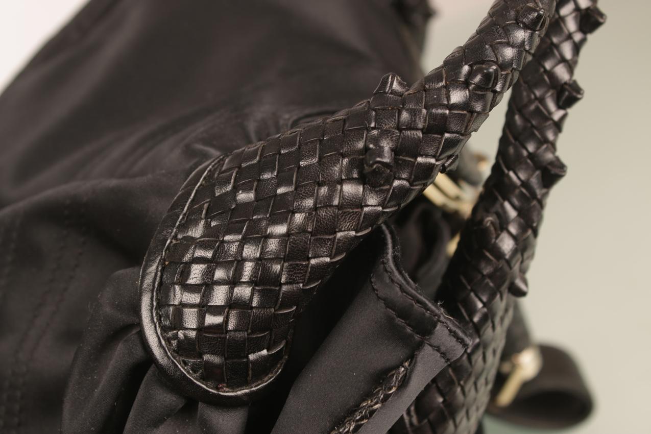 Fendi Spy musta satiini/nahka Hobo-laukku - Image 9
