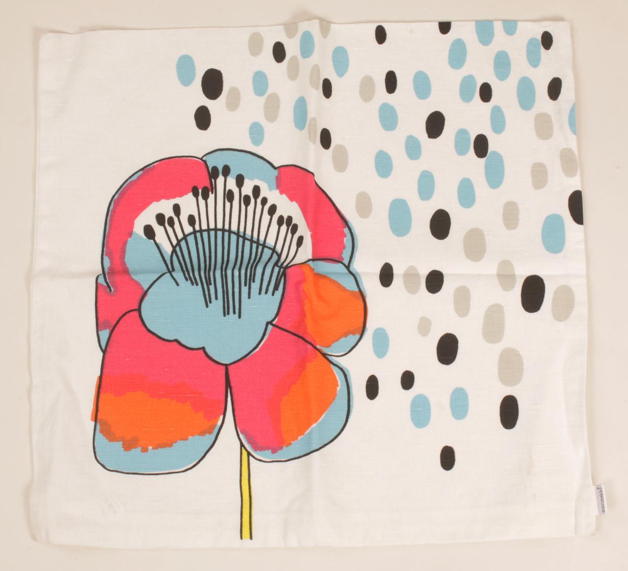 Marimekko cushion cover Jenny Tuominen “Unessa”