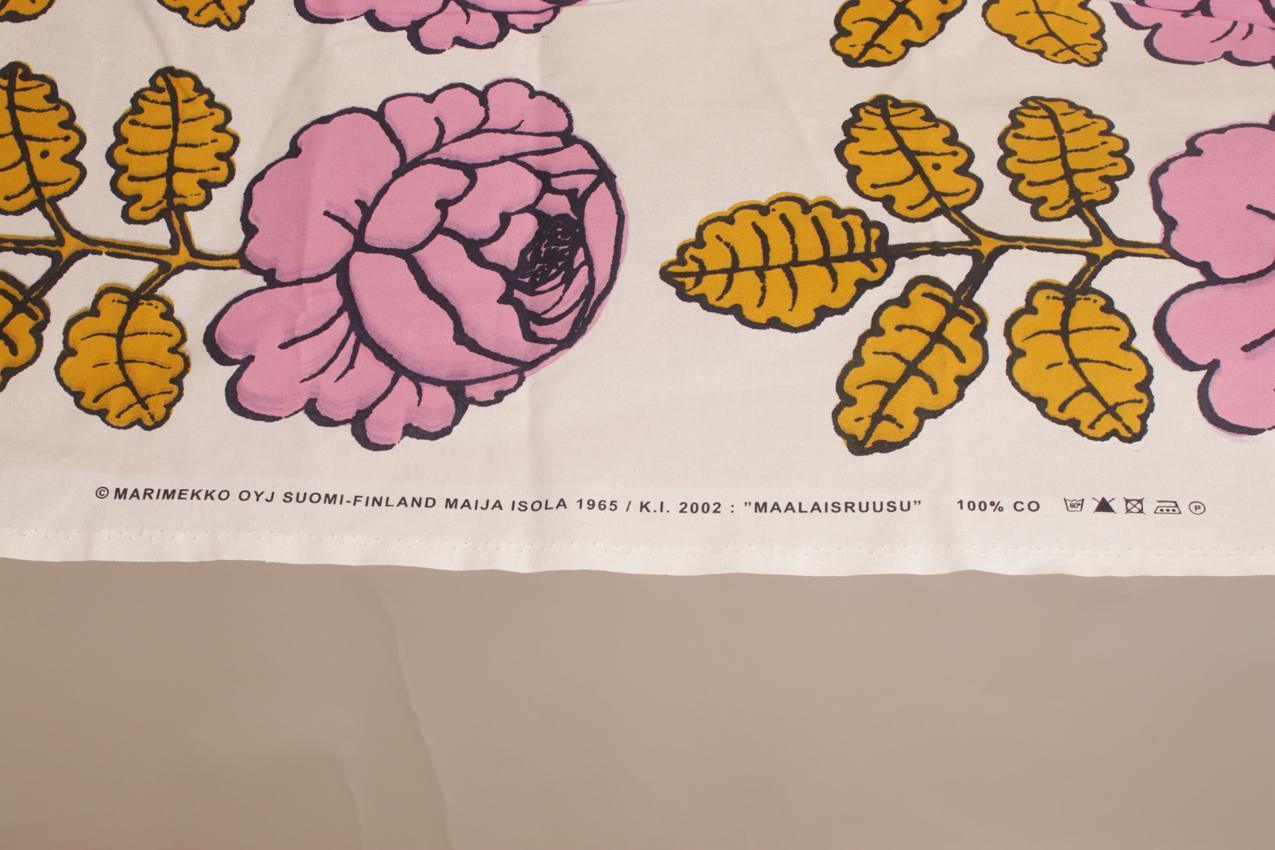 Marimekko pinkkikukkainen Maalaisruusu kangas - Image 4