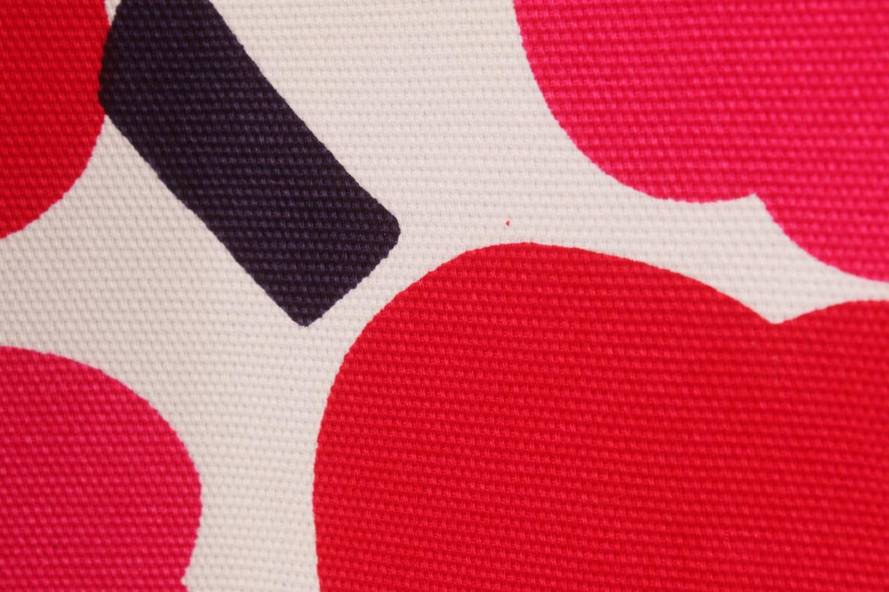 Marimekko Maija Isola canvas verhoilukangas punainen “Pieni Unikko” - Image 3