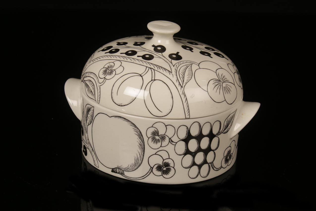 Vintage Arabia Birger Kaipiainen mustavalkoinen ”Paratiisi” terriini - Image 2