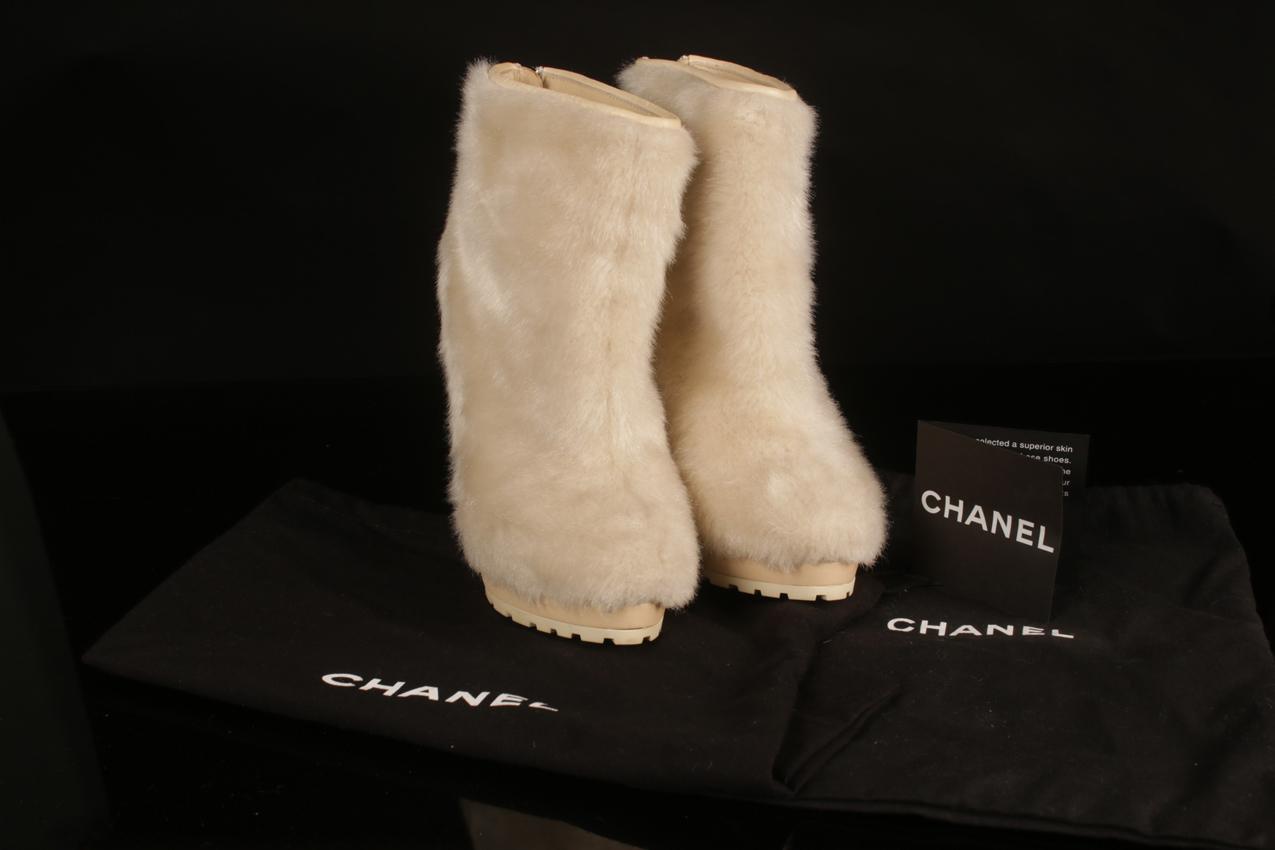 Chanel valkoiset tekoturkisnilkkurit 37 - Image 13