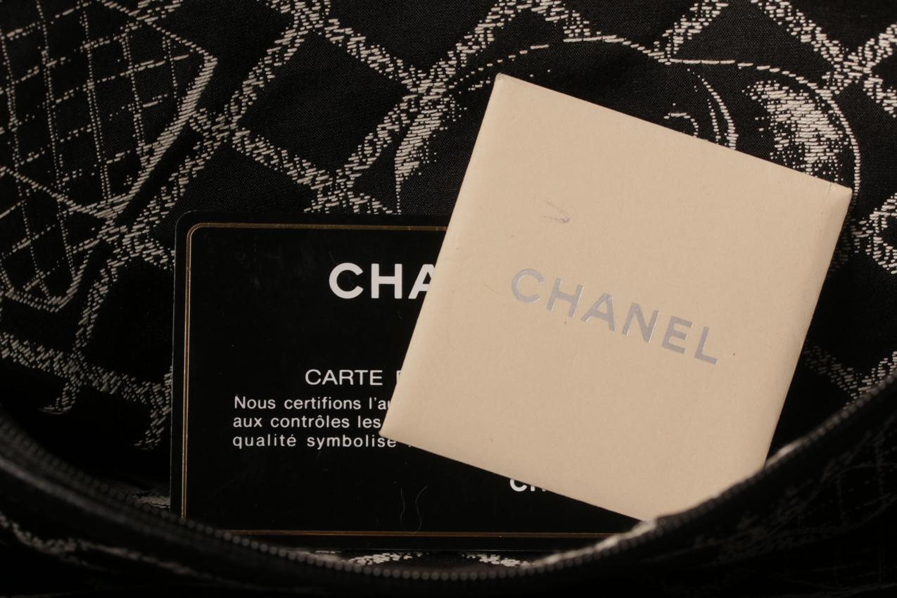 Chanel Medium Essential Rue Cambon musta nahkainen laukku - Image 19