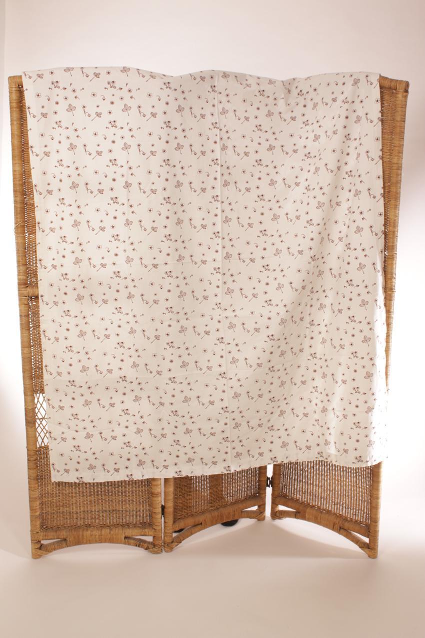 Vintage 1979 Marimekko ruskeavalkoinen ”Mansikkamaito” kangas verho - Image 2