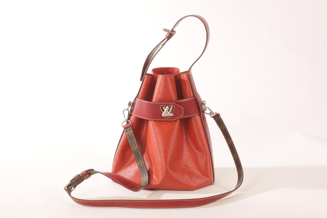 Louis Vuitton Rouille Epi Leather Twist bucket olkalaukku - Image 2