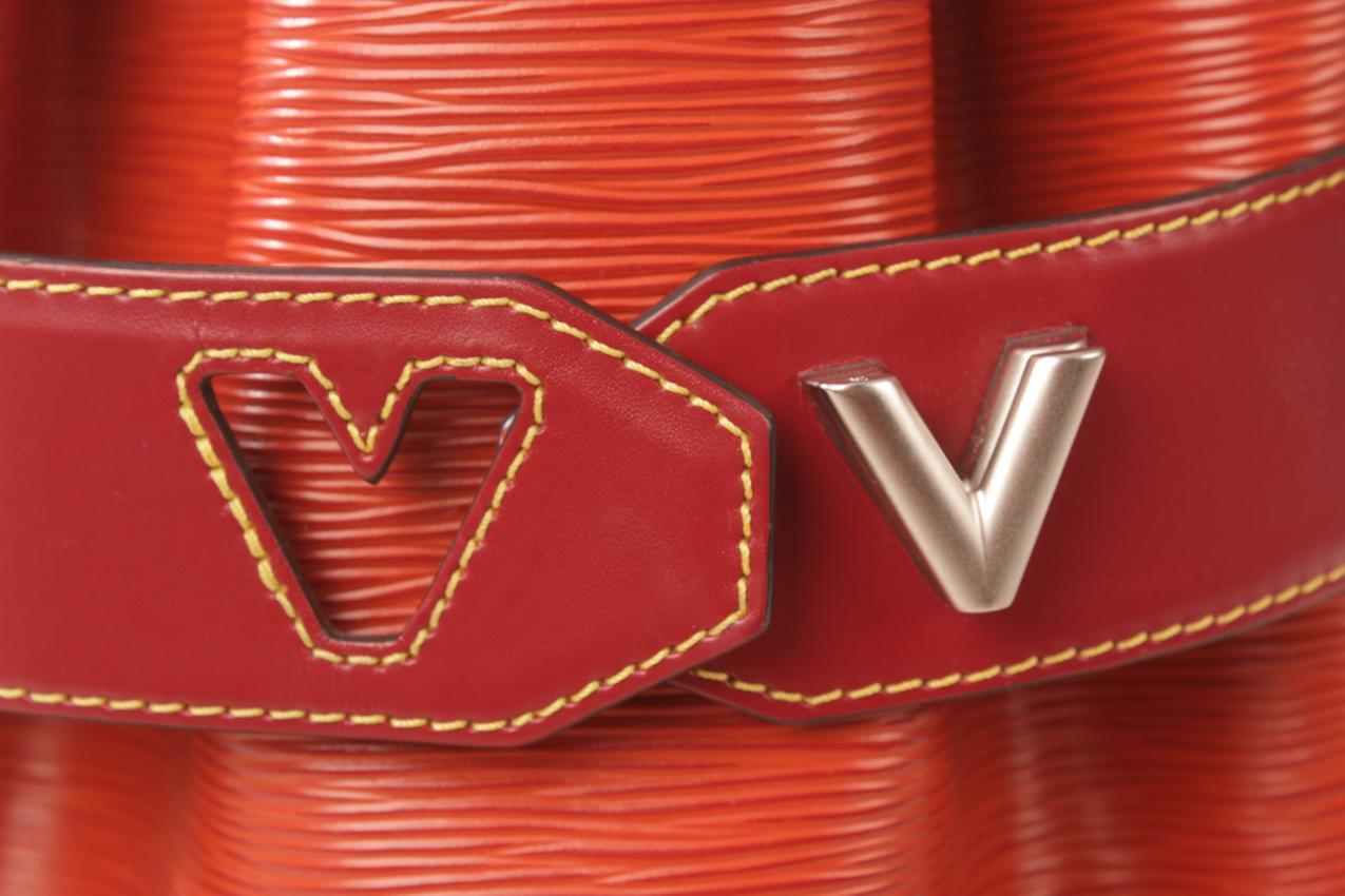 Louis Vuitton Rouille Epi Leather Twist bucket olkalaukku - Image 11