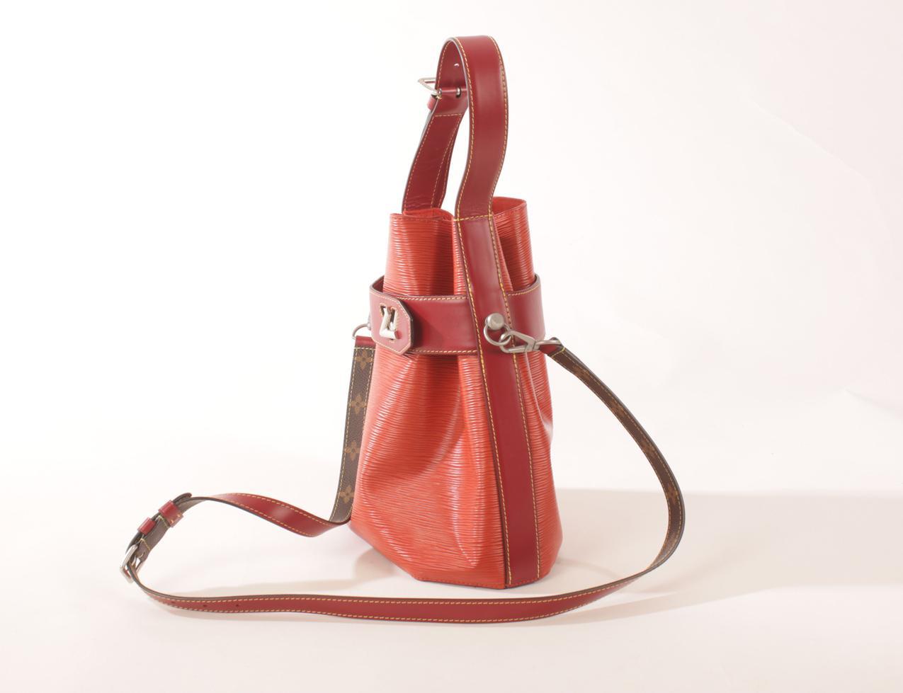 Louis Vuitton Rouille Epi Leather Twist bucket olkalaukku - Image 3