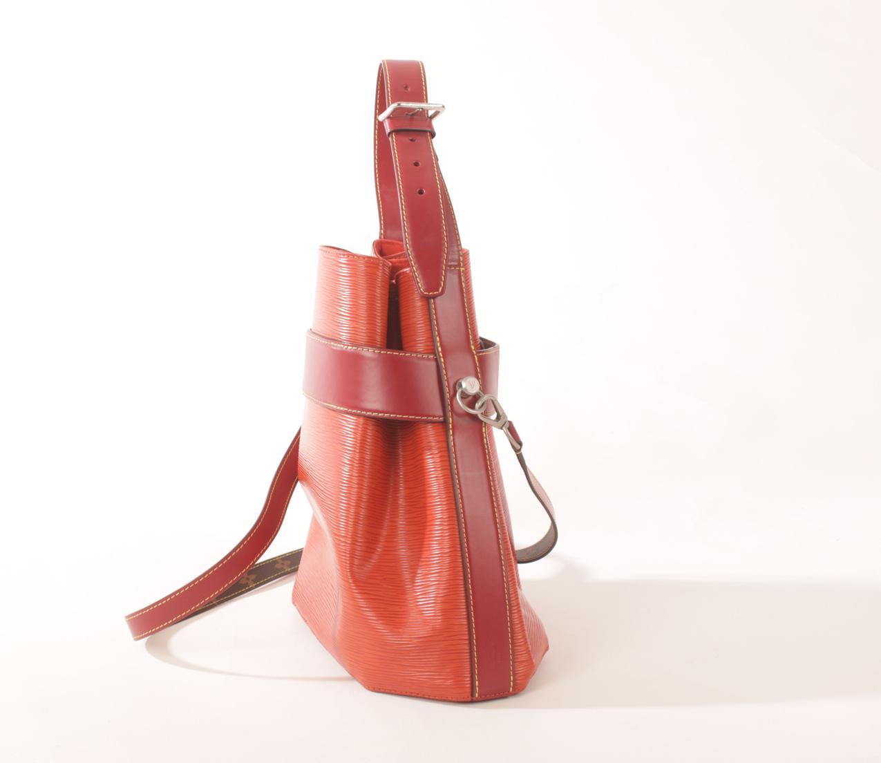 Louis Vuitton Rouille Epi Leather Twist bucket olkalaukku - Image 5