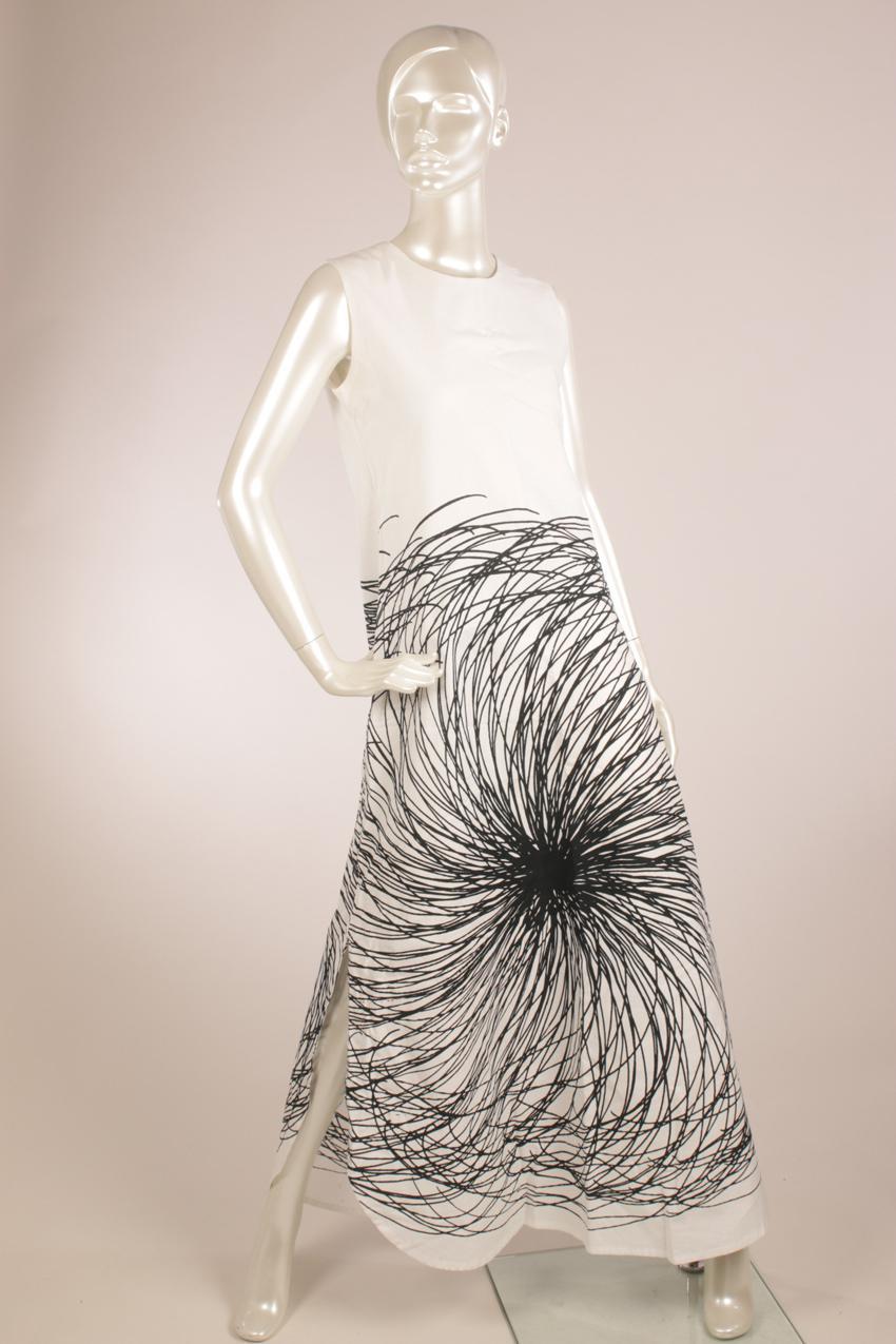 Vuokko white black “Pyörre” maxi dress S and bag - Image 2