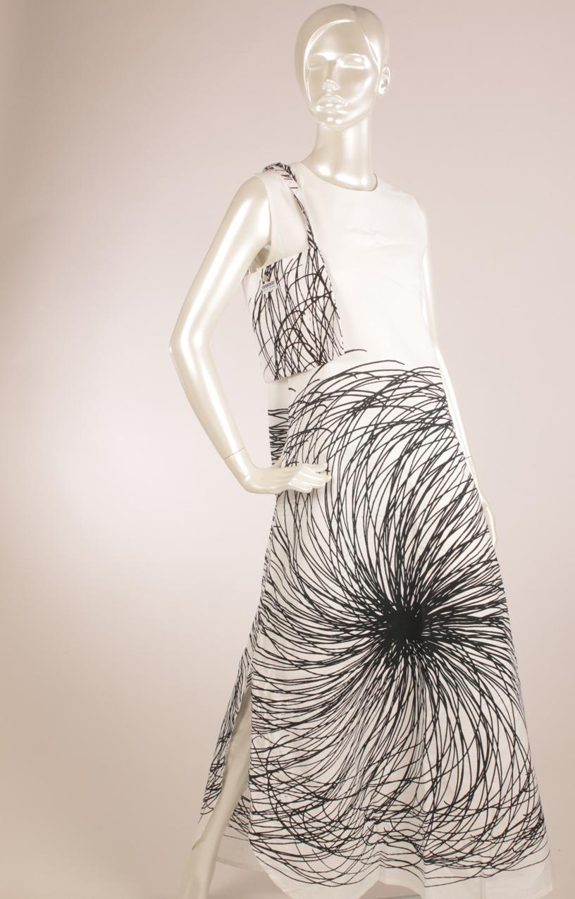 Vuokko white black “Pyörre” maxi dress S and bag - Image 7