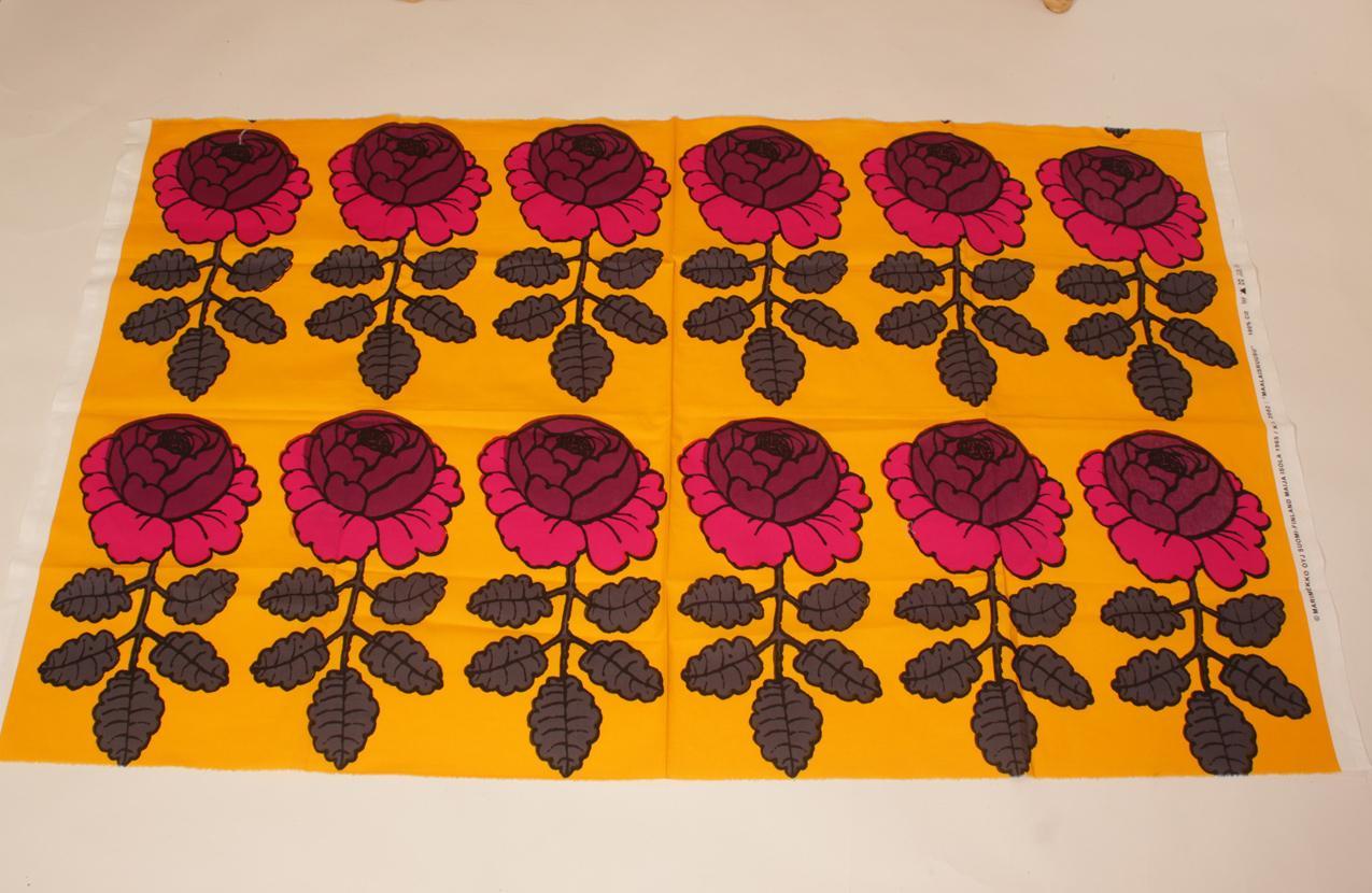 Marimekko Maija Isola ”Maalaisruusu” -kangas
