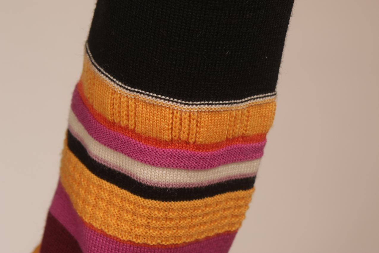 Shangai Tang black wool sweater L - Image 6