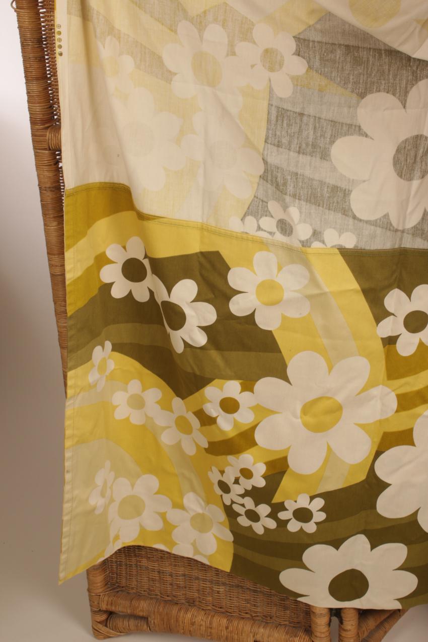 Vintage Marjatta Metsovaara Tampella green toned floral fabric/curtain - Image 6