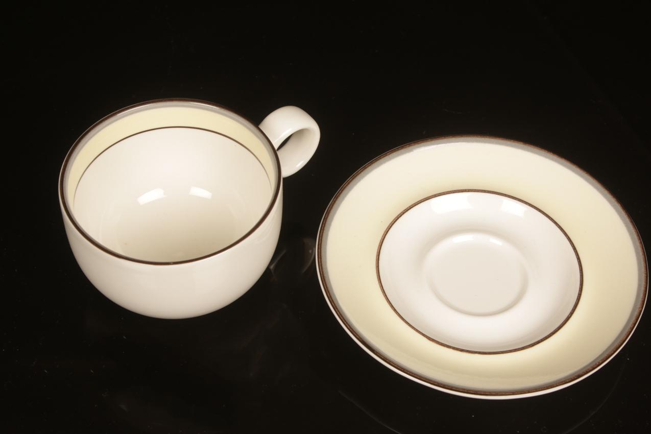 4 pcs Arabia Birka Stig Lindberg Veranda Inkeri Leivo coffee cups and saucers - Image 4