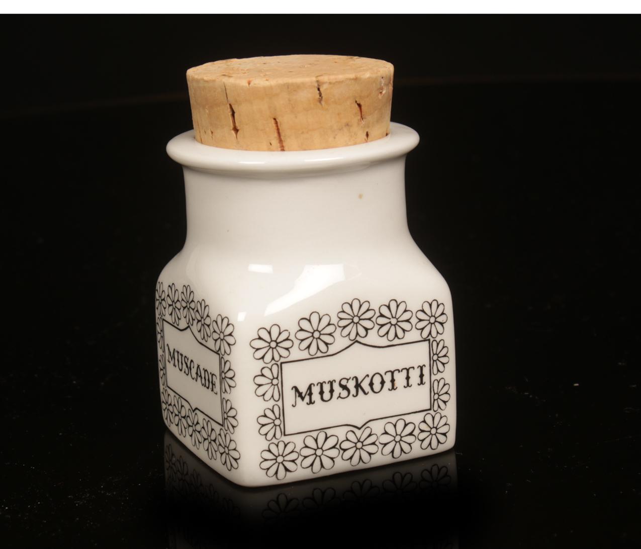 Arabia spice jar Esteri Tomula Nutmeg