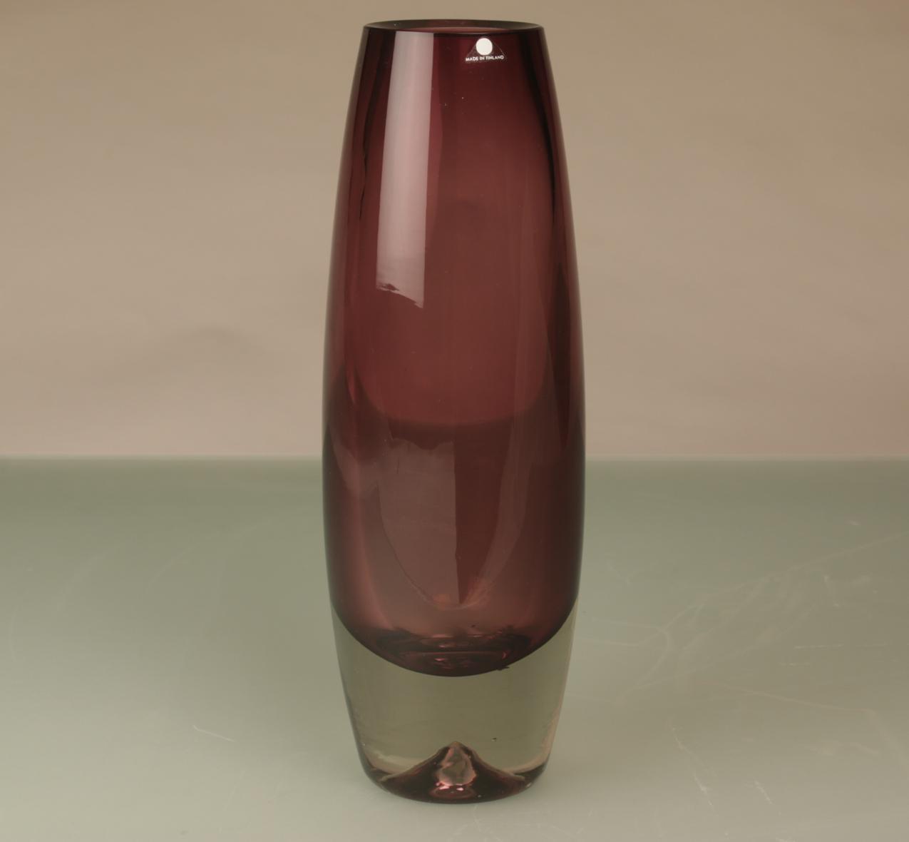 Iittala Erkki Vesanto signeerattu burgundin punainen ”Lappi” maljakko - Image 3