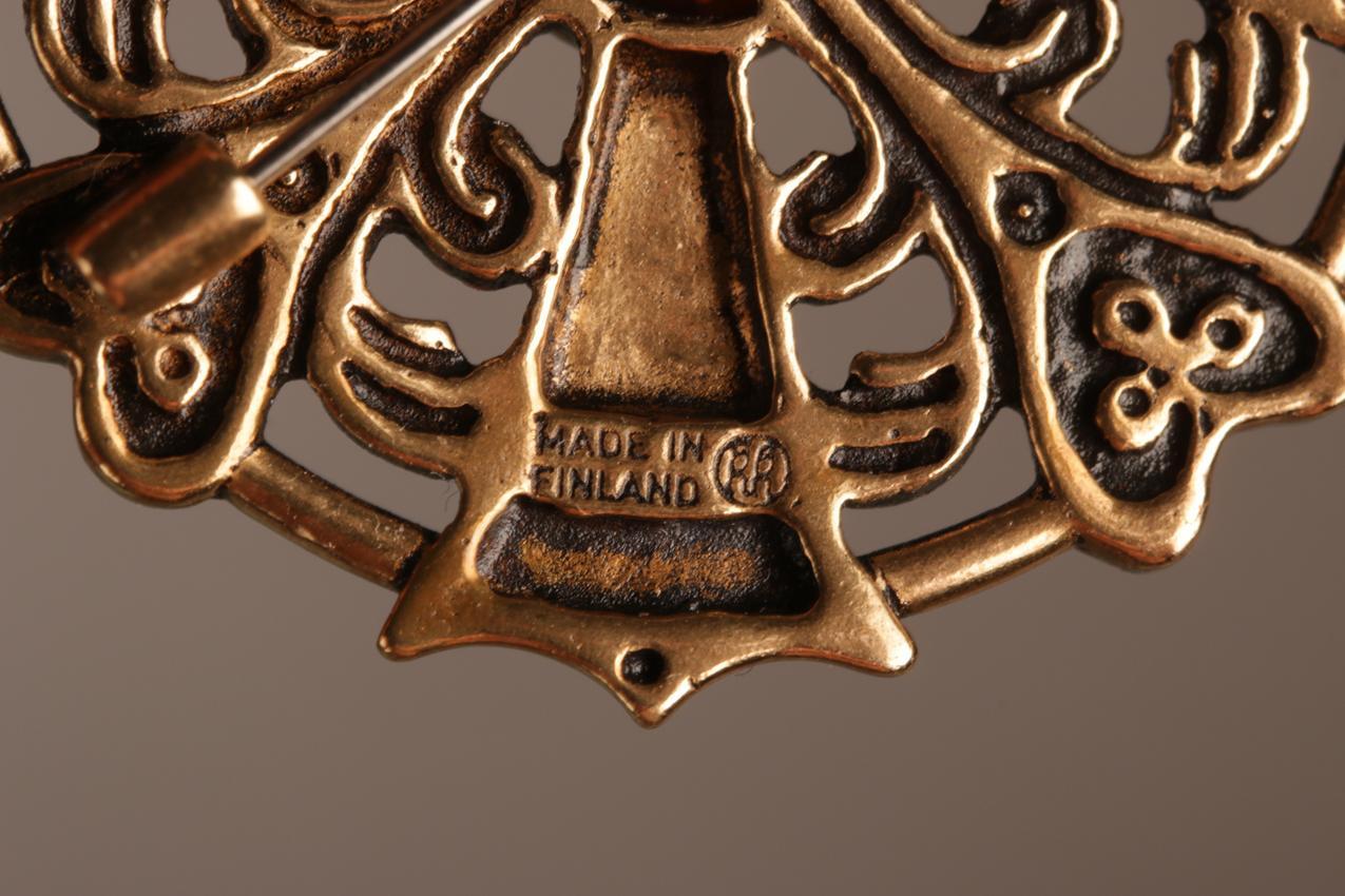 Vintage Kalevala Koru Kaisaleena Mäkelä ”Kuukiven koru” brooch pendant bronze - Image 5