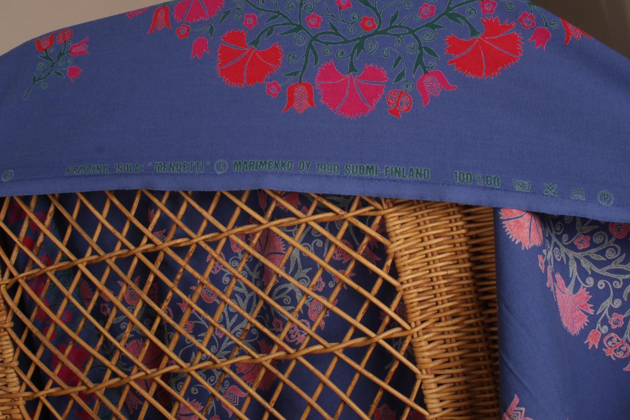 Vintage Marimekko Kristiina Isola “Menuetti” fabric tablecloth - Image 4