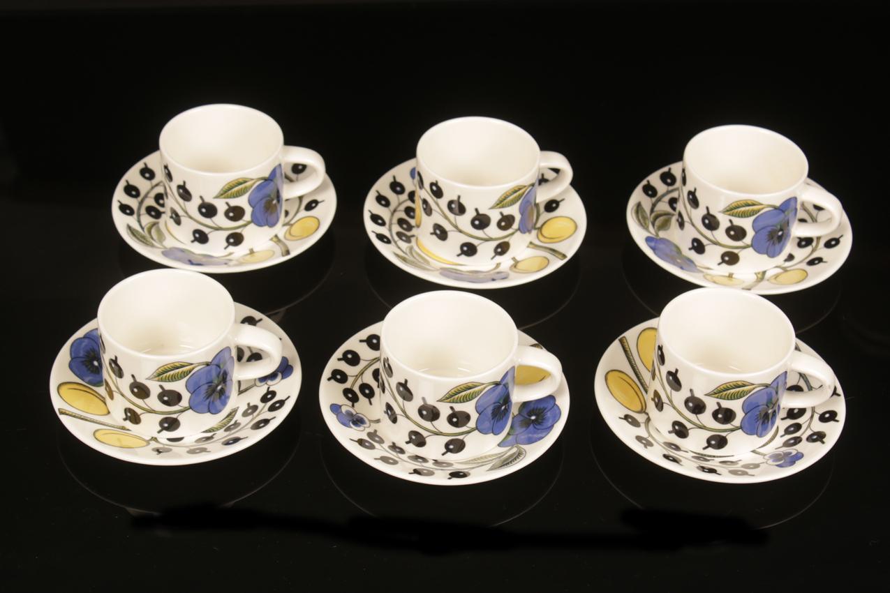 Arabia Birger Kaipiainen “Paratiisi” six coffee cups and saucers