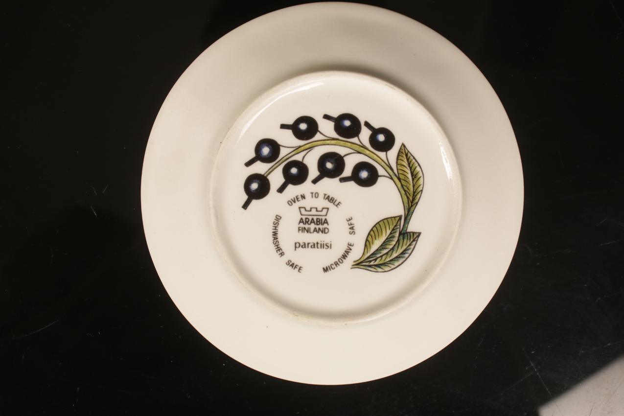 Arabia Birger Kaipiainen “Paratiisi” six coffee cups and saucers - Image 8