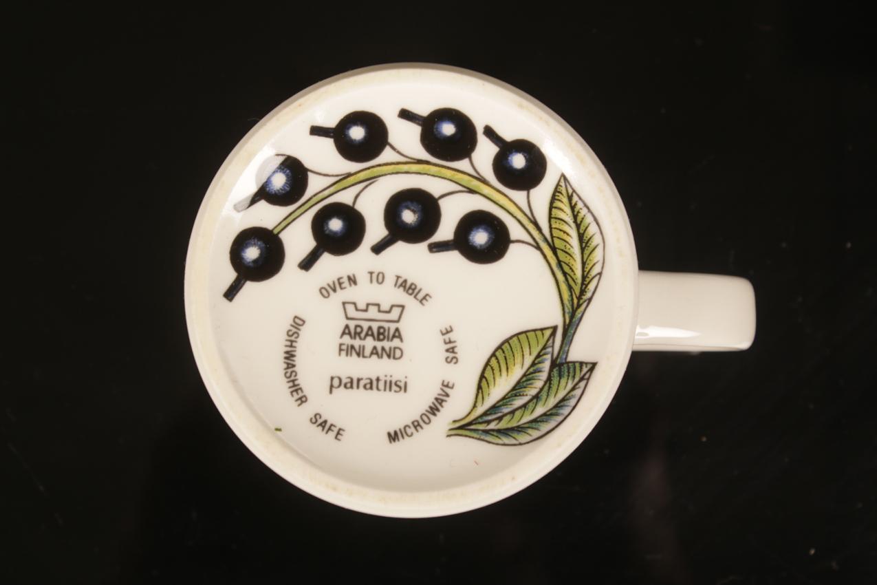 Arabia Birger Kaipiainen “Paratiisi” six coffee cups and saucers - Image 10