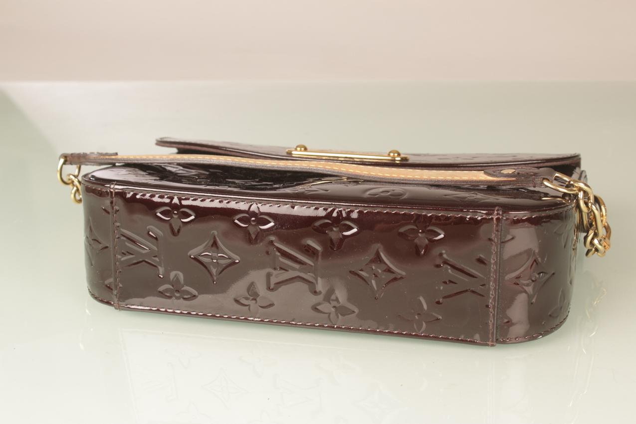 Louis Vuitton viininpunainen Amarante Monogram Vernis Bel Air laukku - Image 13